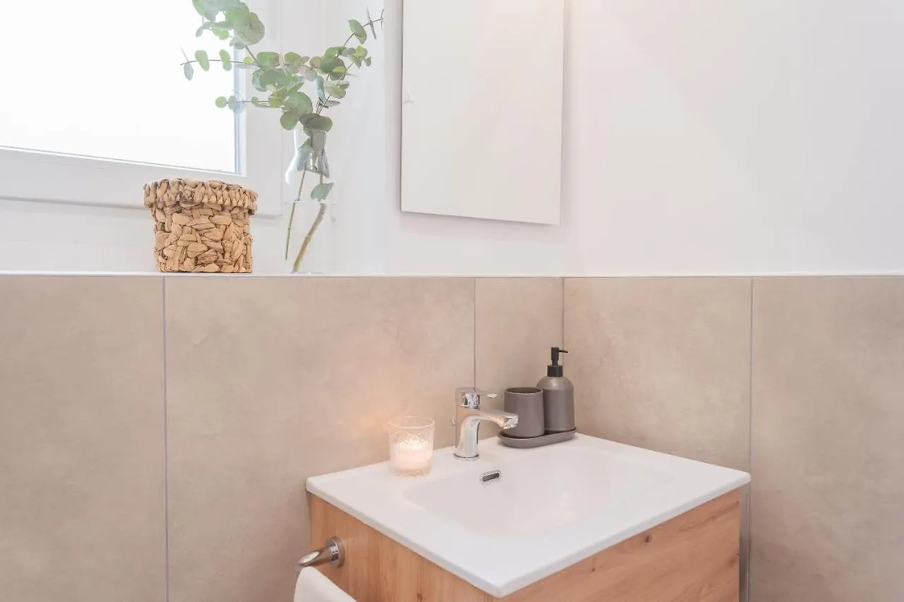 A Step From The Dome Apartment By Rent All Como Itálie
